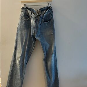 Vintage Levis Distressed Jeans Unisex. Size 36